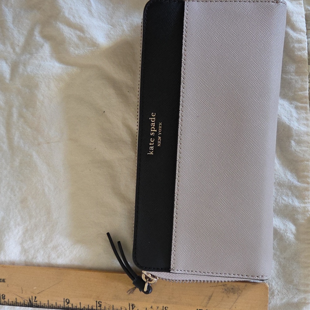 Kate Spade Black and Cream Women's Wallet